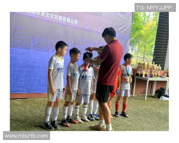 足球明星的成长之路：他们在场外学习什么才能更出色